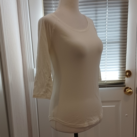 $4 Add-on White Half-sleeve Tee - Size Small - Picture 3 of 6